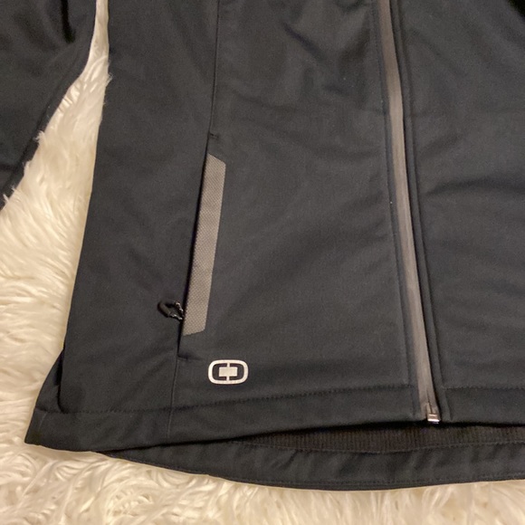 OGIO Endurance Size M Jacket Ladies color black excellent condition - Picture 2 of 16